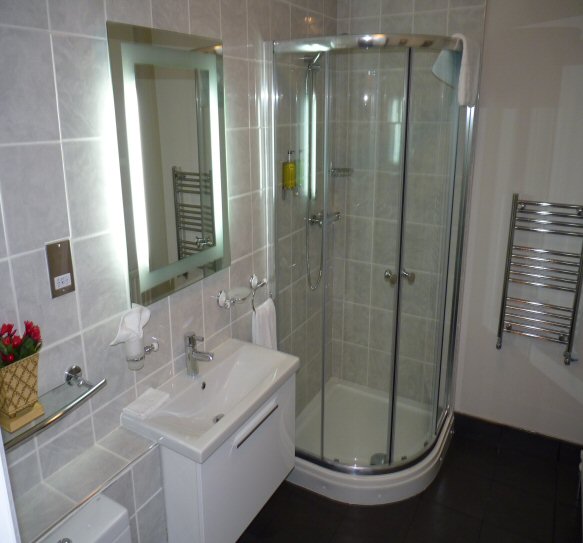 Room 3 Bathroom
